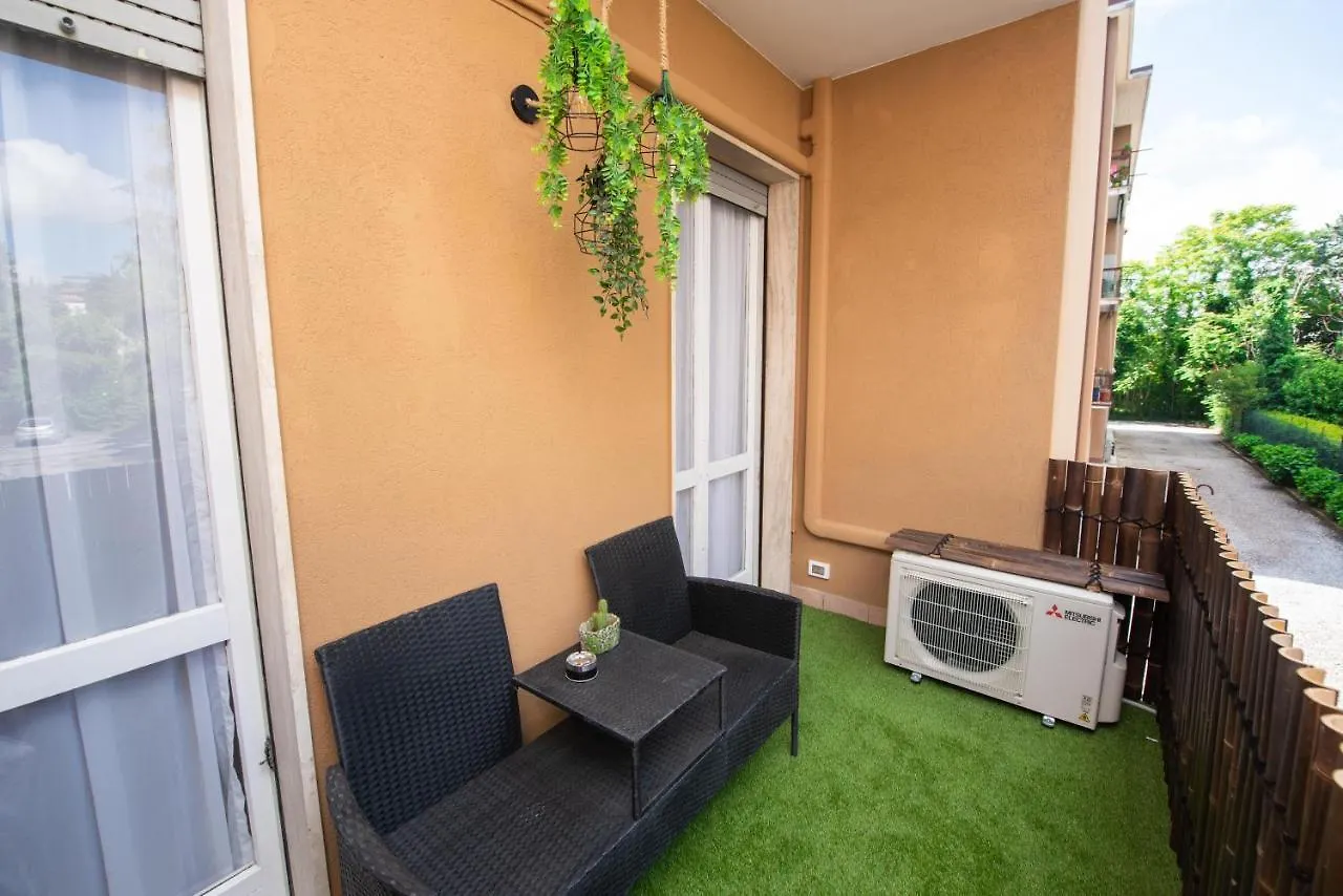 Ferienwohnung Casa Emmeti Desenzano del Garda Apartment